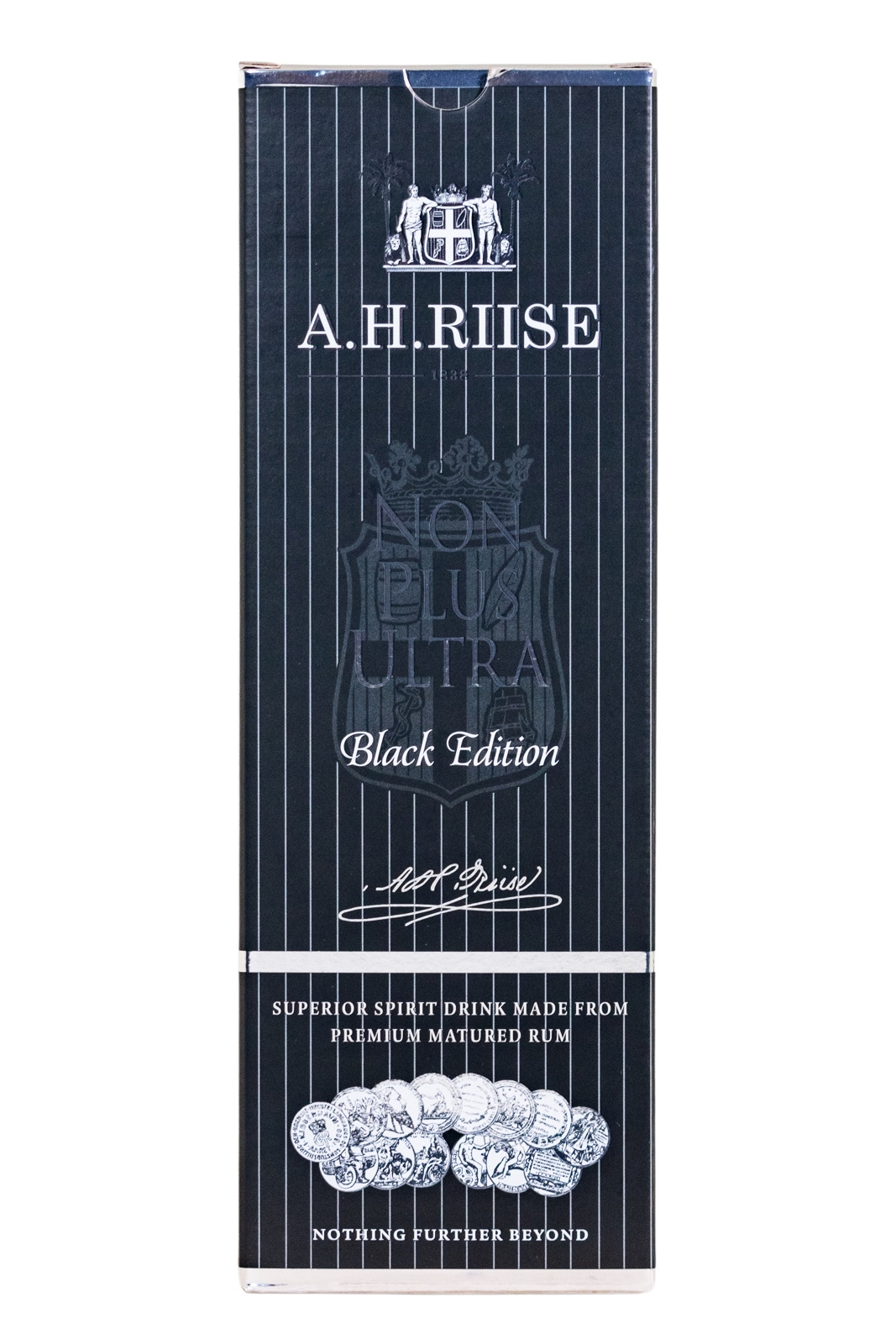 A.H. Riise Non Plus Ultra Black Edition - 0,7L 42% vol A.H. Riise Non Plus Ultra Black Edition - 0,7L 42% vol