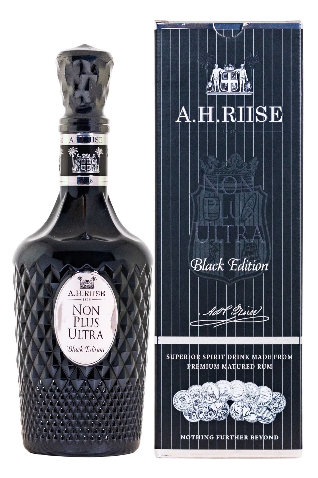 A.H. Riise Non Plus Ultra Black Edition - 0,7L 42% vol A.H. Riise Non Plus Ultra Black Edition - 0,7L 42% vol