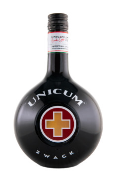 Unicum Zwack Kräuterlikör - 1 Liter 40% vol Unicum Zwack Kräuterlikör - 1 Liter 40% vol