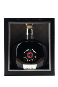 Unicum Riserva - 0,7L 40% vol Unicum Riserva - 0,7L 40% vol