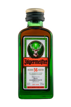 Jägermeister Kräuterlikör - 0,02L 35% vol Jägermeister Kräuterlikör - 0,02L 35% vol