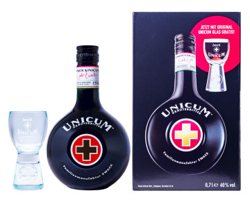 Unicum Zwack Kräuterlikör mit Glas in Geschenkverpackung - 0,7L 40% vol